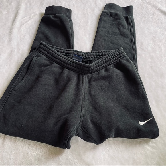 Nike joggers - Picture 2 of 3